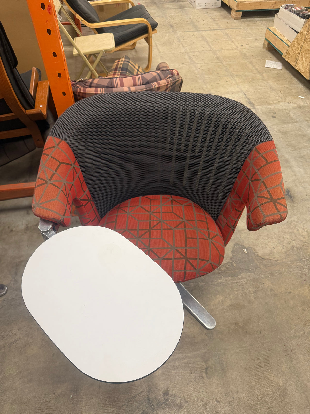 Steelcase i2i Swivel Lounge Chair