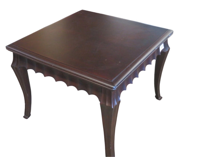 28"W square wooden table
