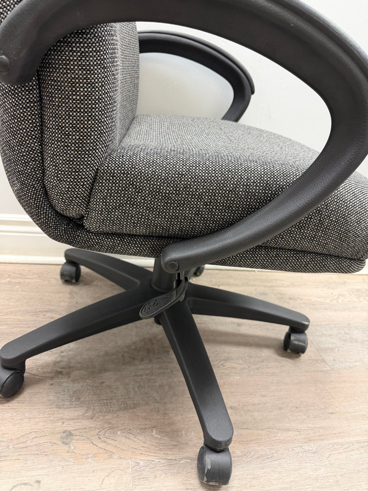 Chorus High Back Executive Chair - 4200D