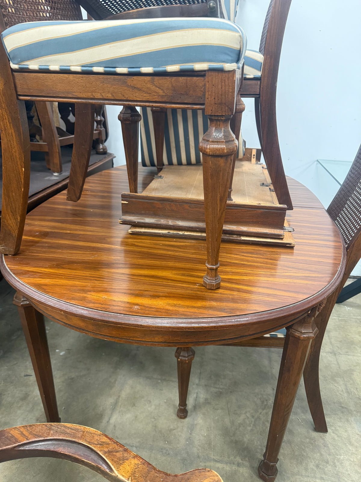 Antique Revival Honey Brown Dining Set