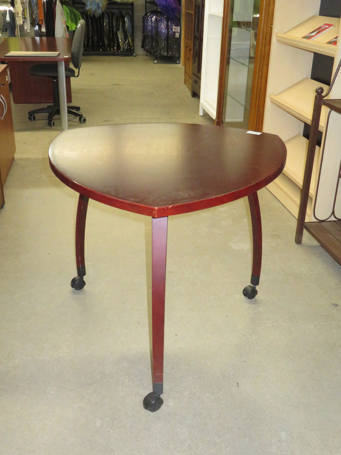34"W Table