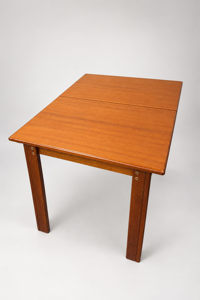 Light Caramel Brown Teak Dining Table
