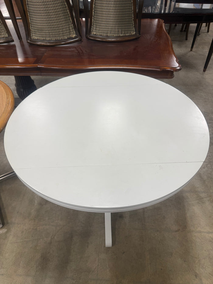 Small White Round Extendable Dining Table