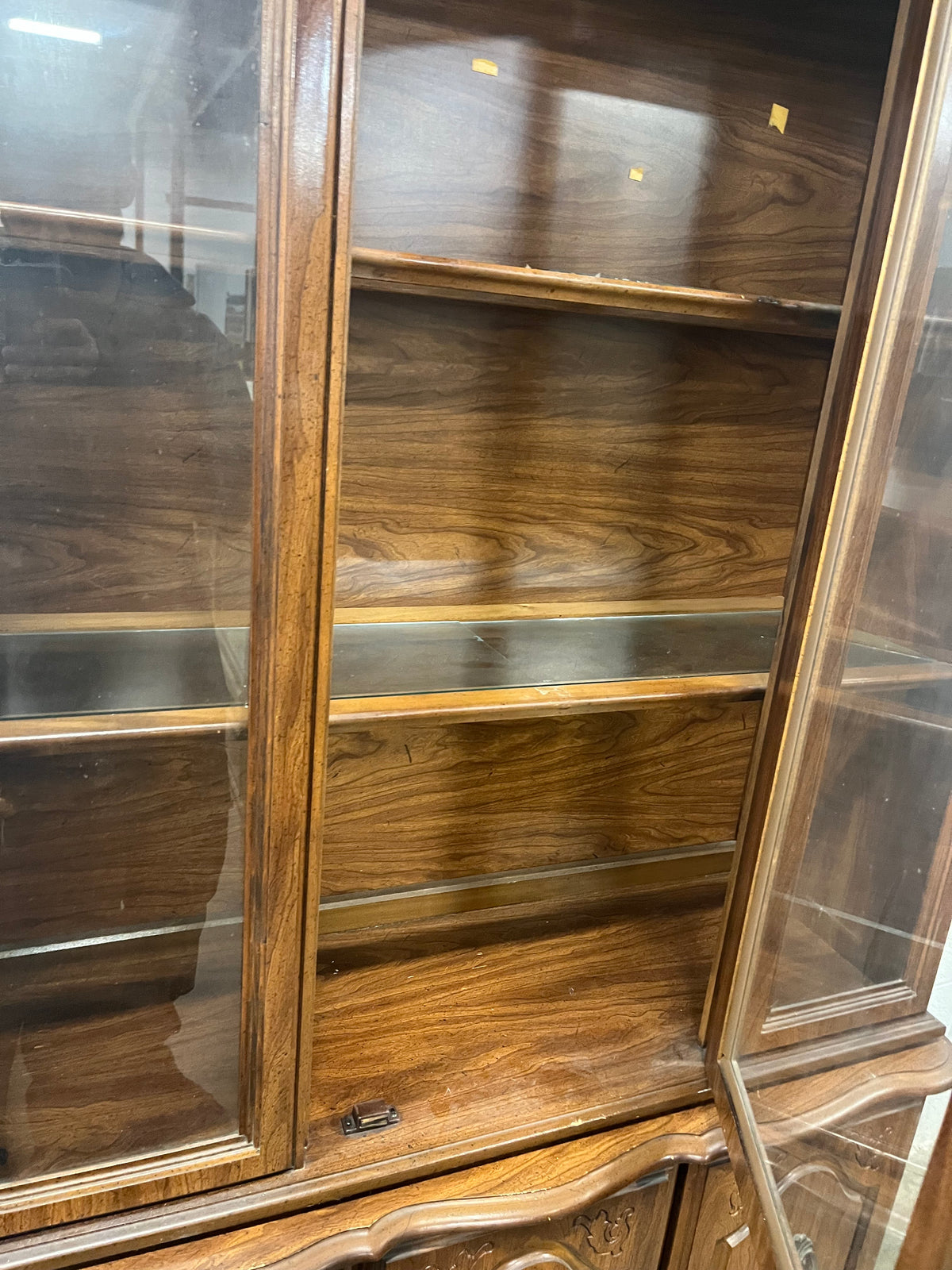 43" Glass Cabinet and Hutch