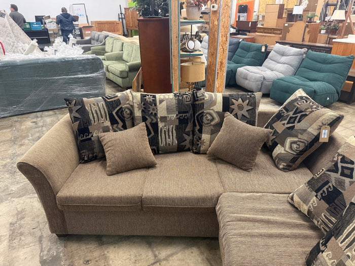 Calnita L-Shaped Sectional
