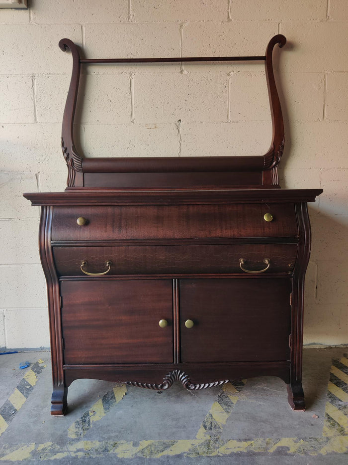 Deep Red Dry Sink