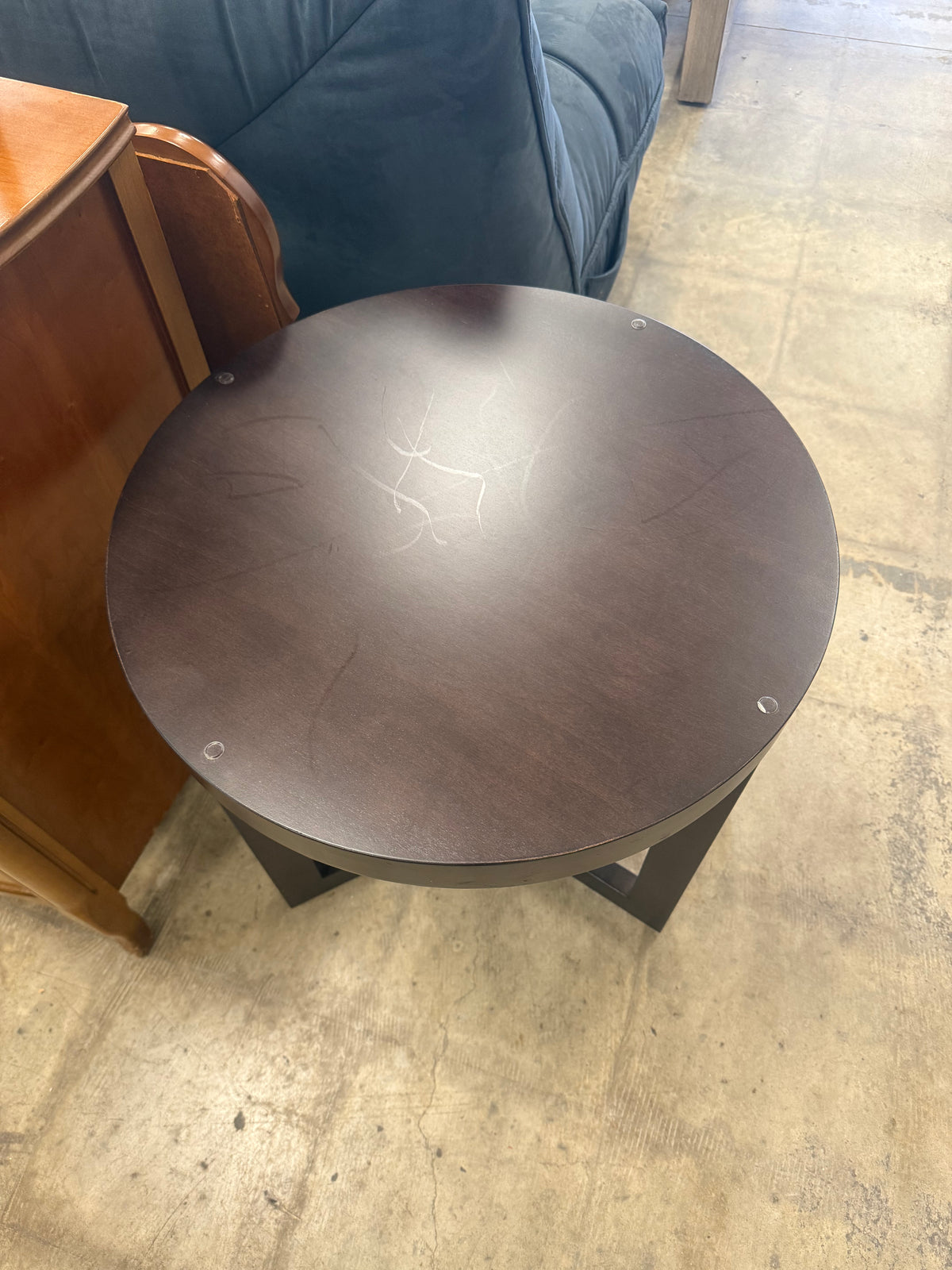 Round Dark Wood Ebony-Stained Accent Table