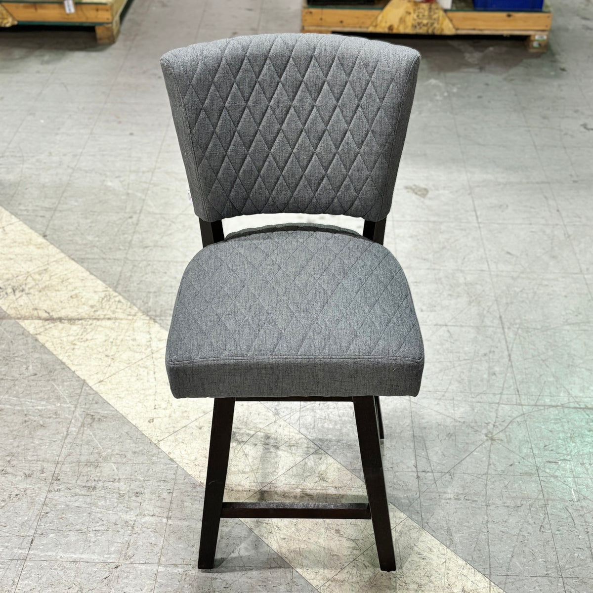 Bar Stool/Chair with 360-Degree Swivel in Gray Diamond Quilted Pattern