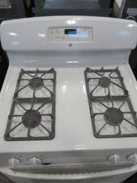 30"W GE Gas Stove