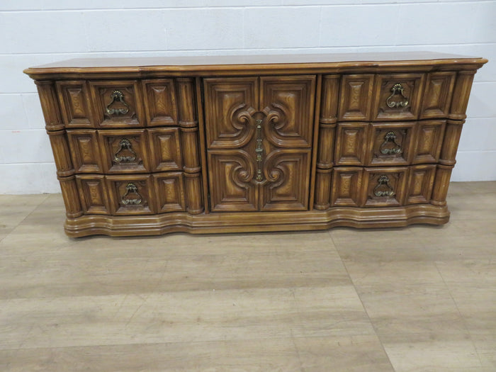 9-Drawer Wooden Dresser with Centre Cupboard