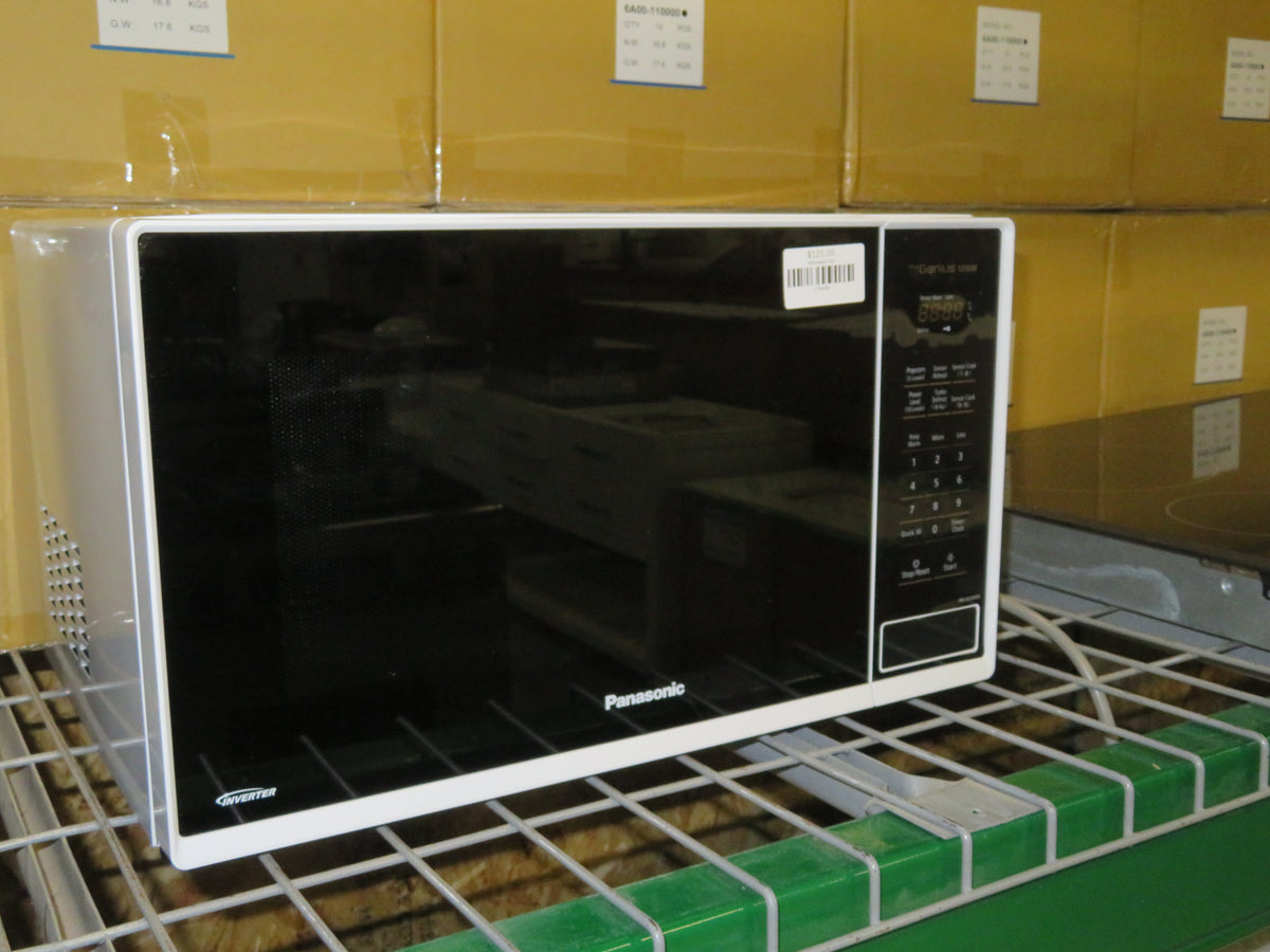 21"W Panasonic Counter Top Microwave