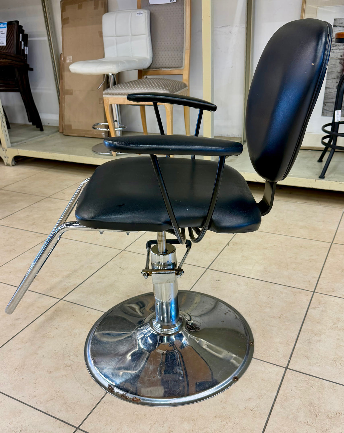 Vintage Orbit Professional Hydraulic Salon Styling Chair