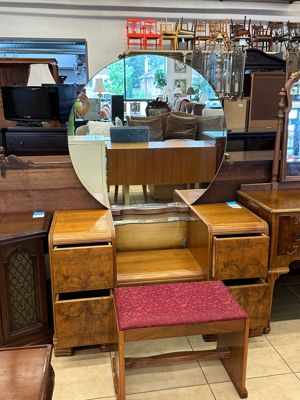 Vintage Vanity Table