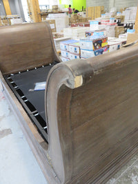 95"D St James Sleigh Daybed9