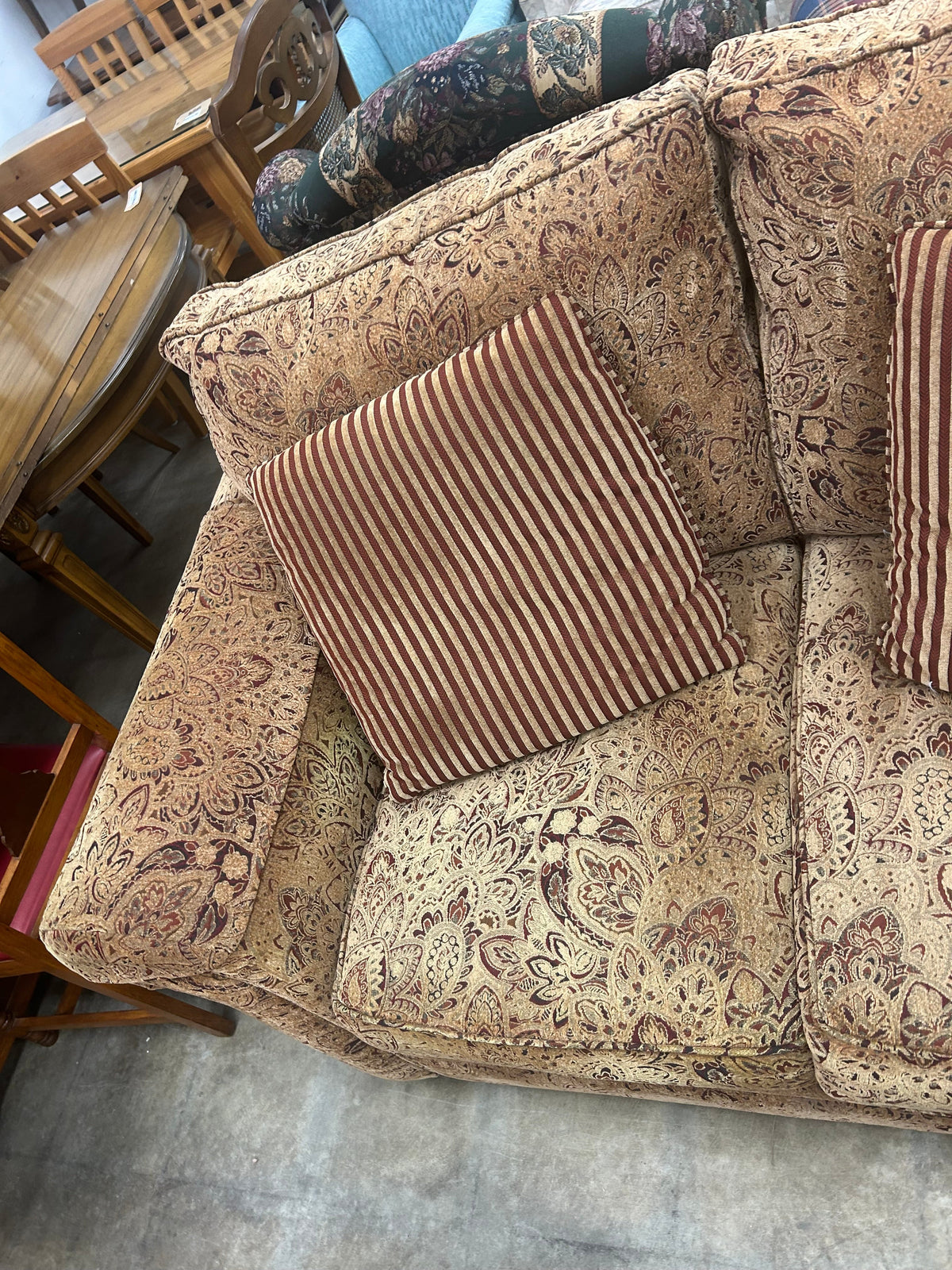Traditional Paisley Print Sofa