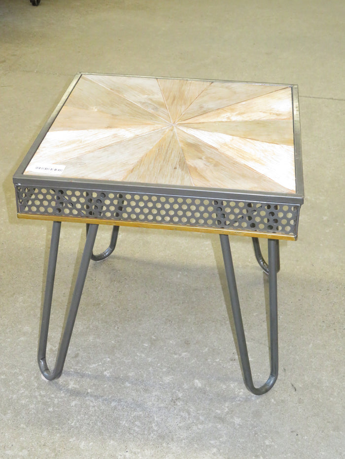 20"W Side Table