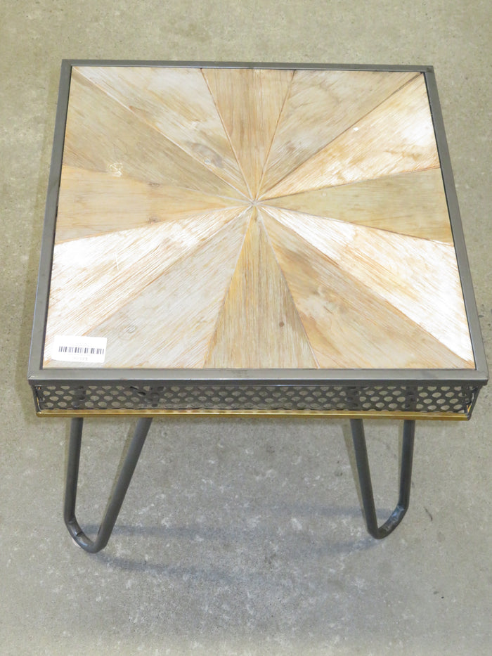 20"W Side Table