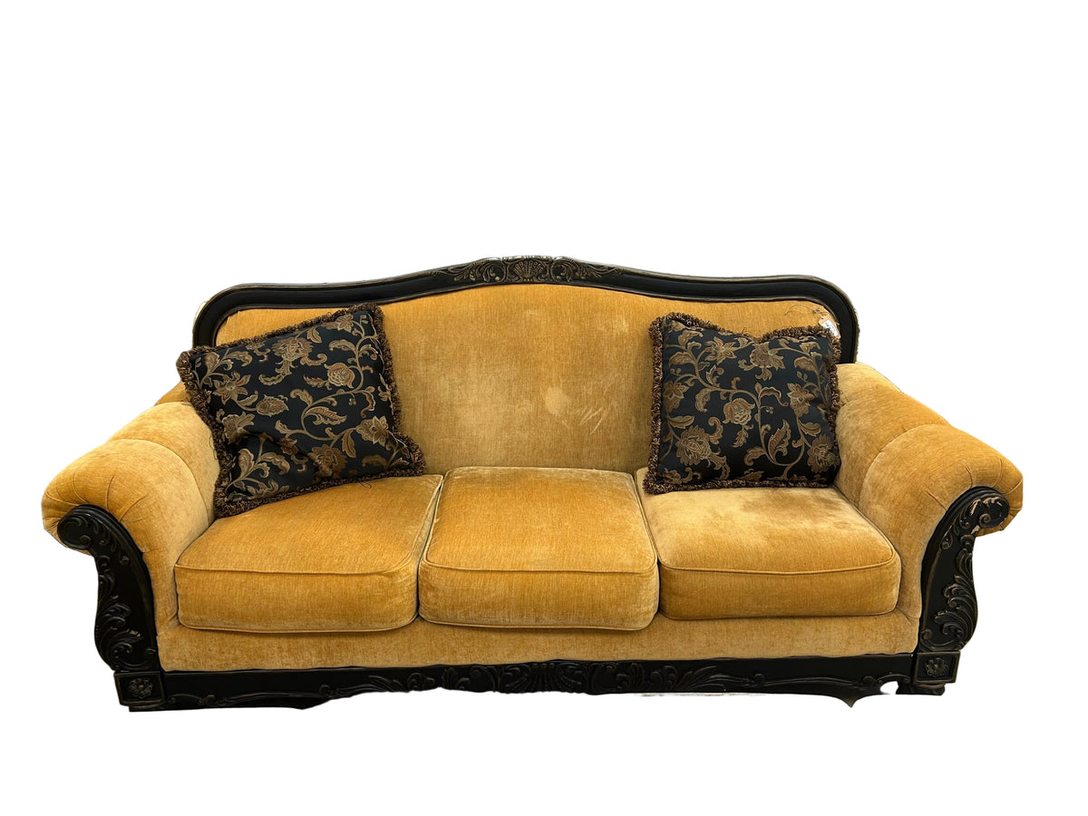 Traditional Vintage-Style Camelback Sofa