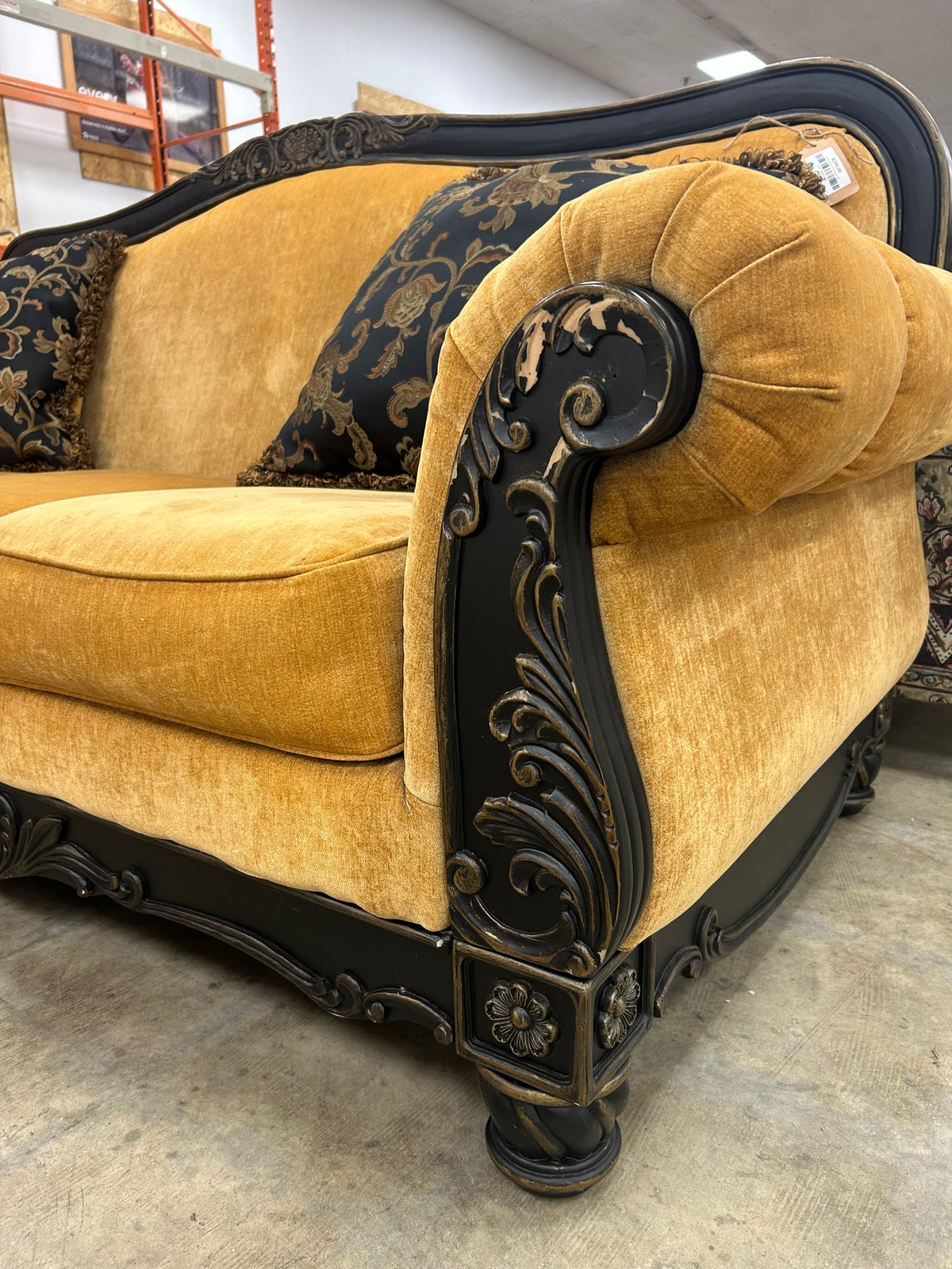 Traditional Vintage-Style Camelback Sofa