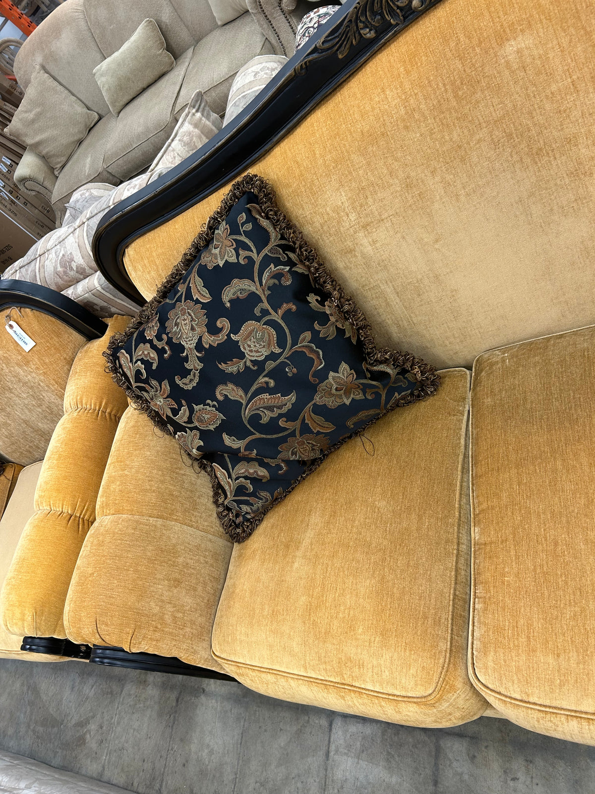 Traditional Vintage-Style Camelback Sofa
