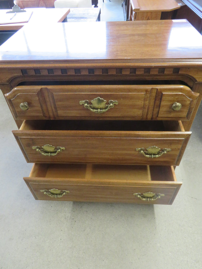 30"W 3-Drawer Wooden Dresser