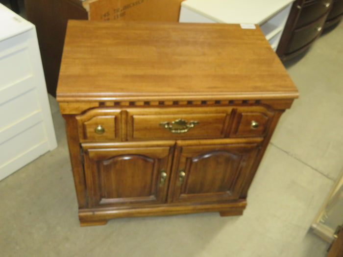 30"W Small Dresser