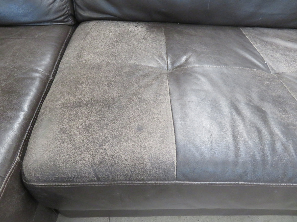 Sectional Sofa in Brown Leather