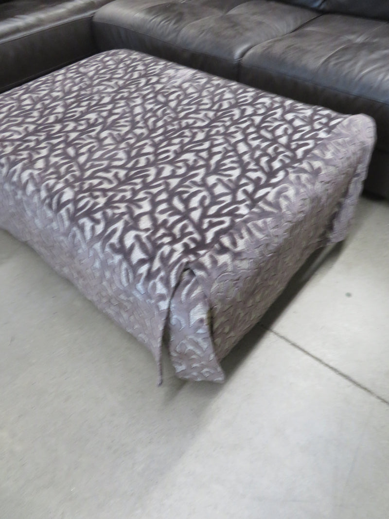 40"W Ottoman