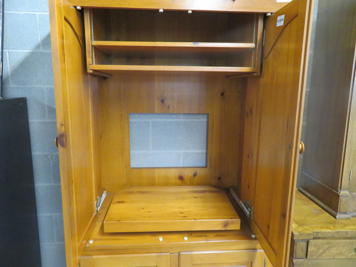 41"W Media Cabinet in Pine