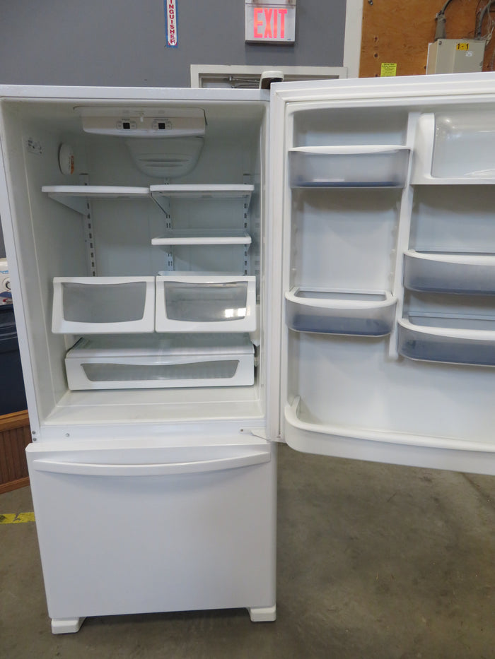 30"W Kenmore Fridge in White