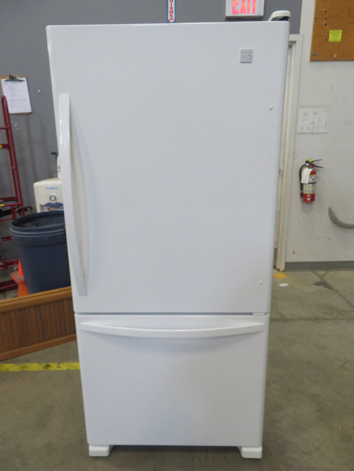 30"W Kenmore Fridge in White