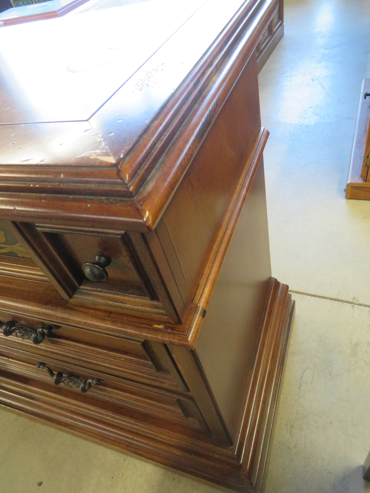 30.5"W 3-Drawer Solid Wood Dresser