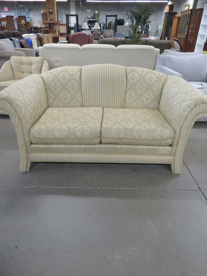 65"W Love Seat in Light Yellow Fabric