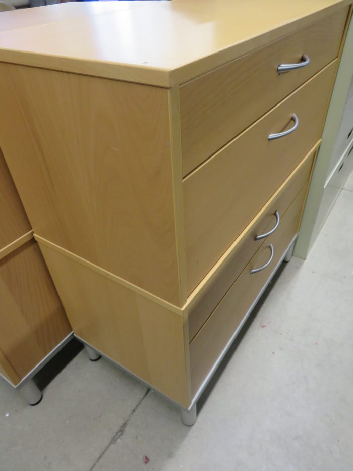 33.5"W Faux Wood 4-Drawer Dresser