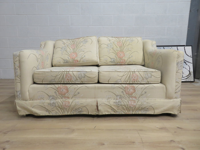 57"W Floral Loveseat