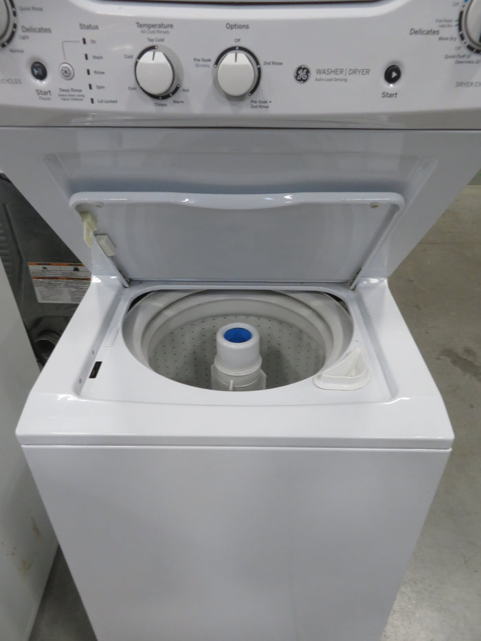 24"W Stackable Washer and Dryer in White