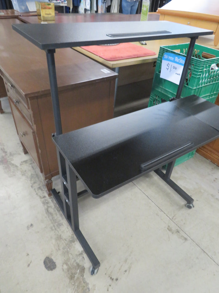 32"W Adjustable Height Desk