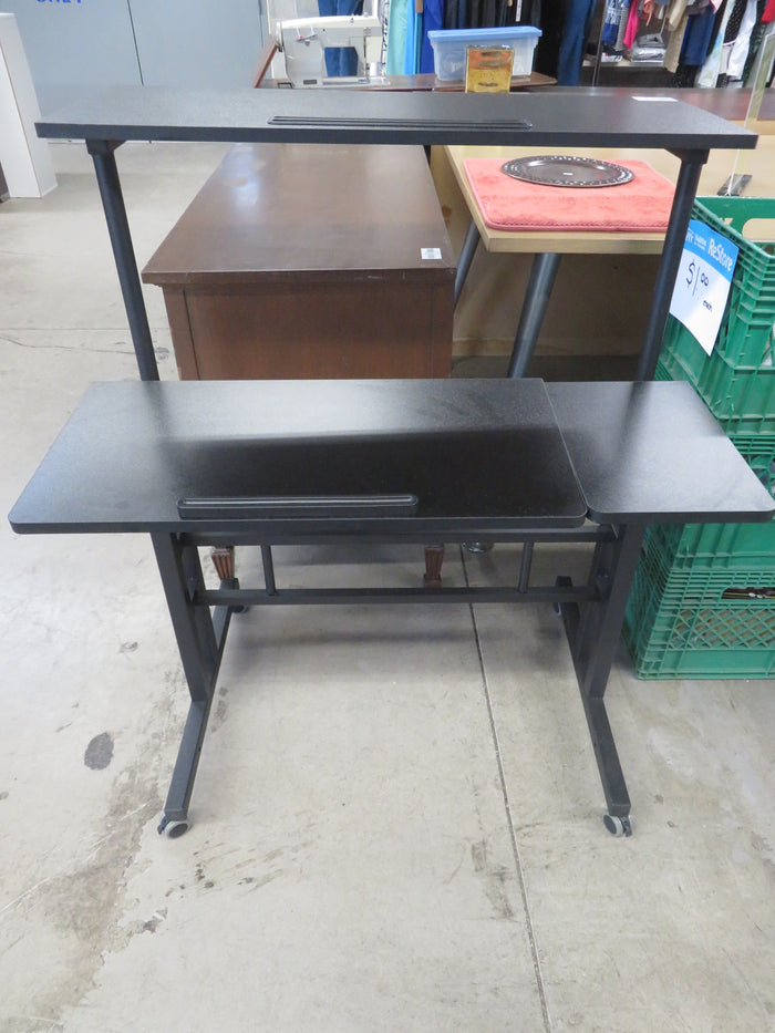 32"W Adjustable Height Desk