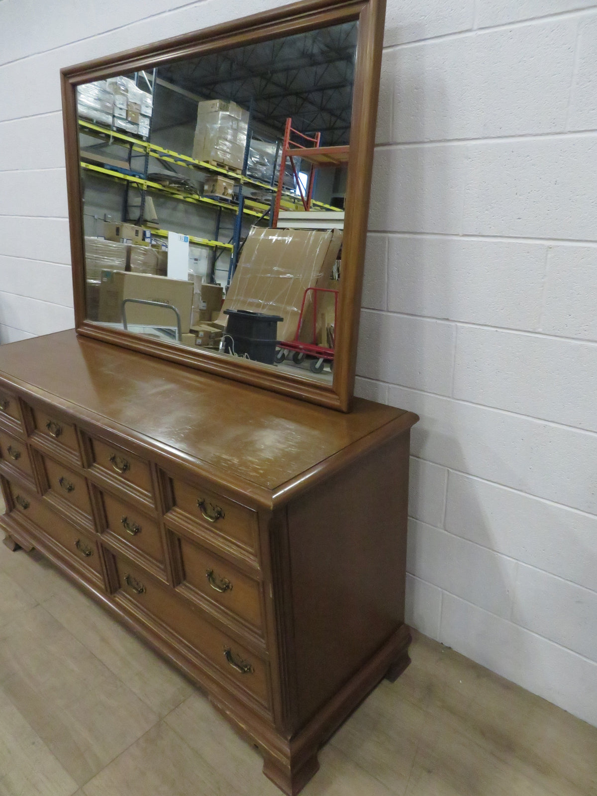 8-Drawer Wooden Dresser With Mirror