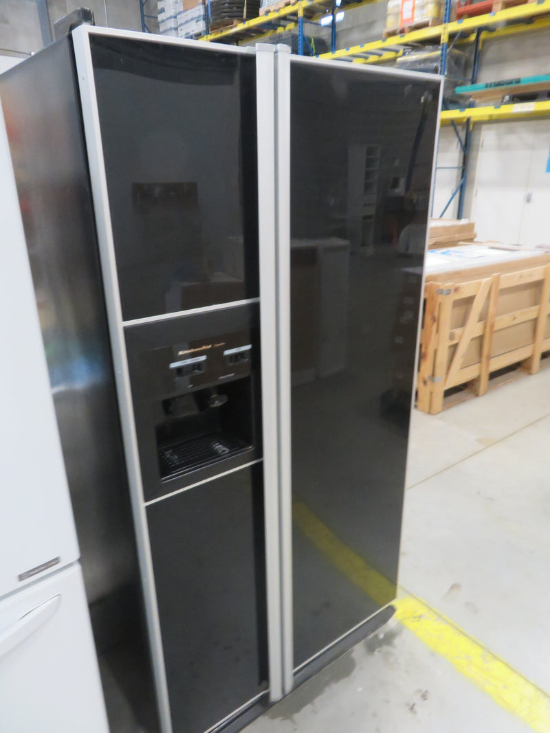 32"W Side by Side Fridge/Freezer with Ice Maker