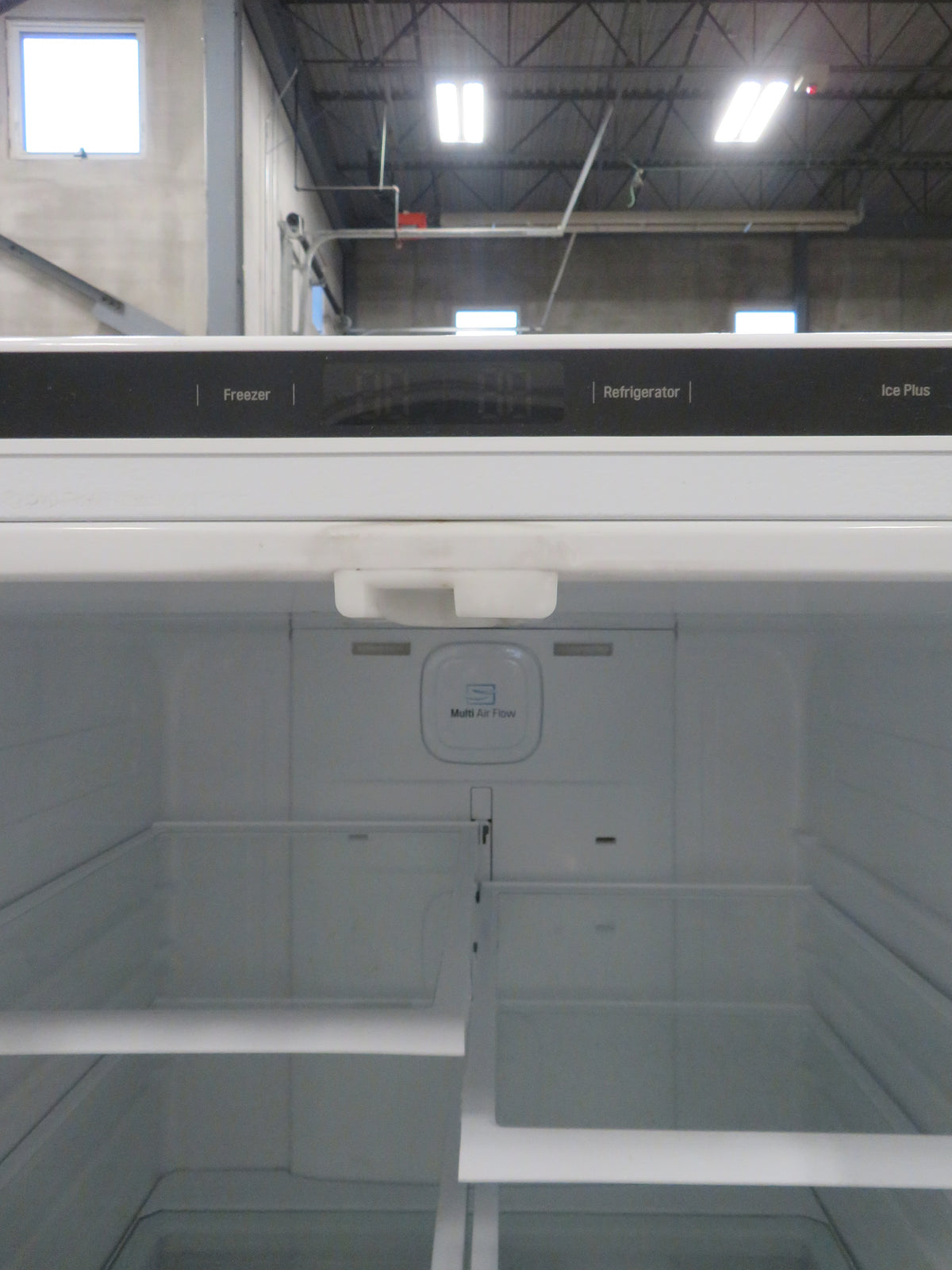 30"W Side by Side Fridge/Freezer with Lower Freezer Drawer in White