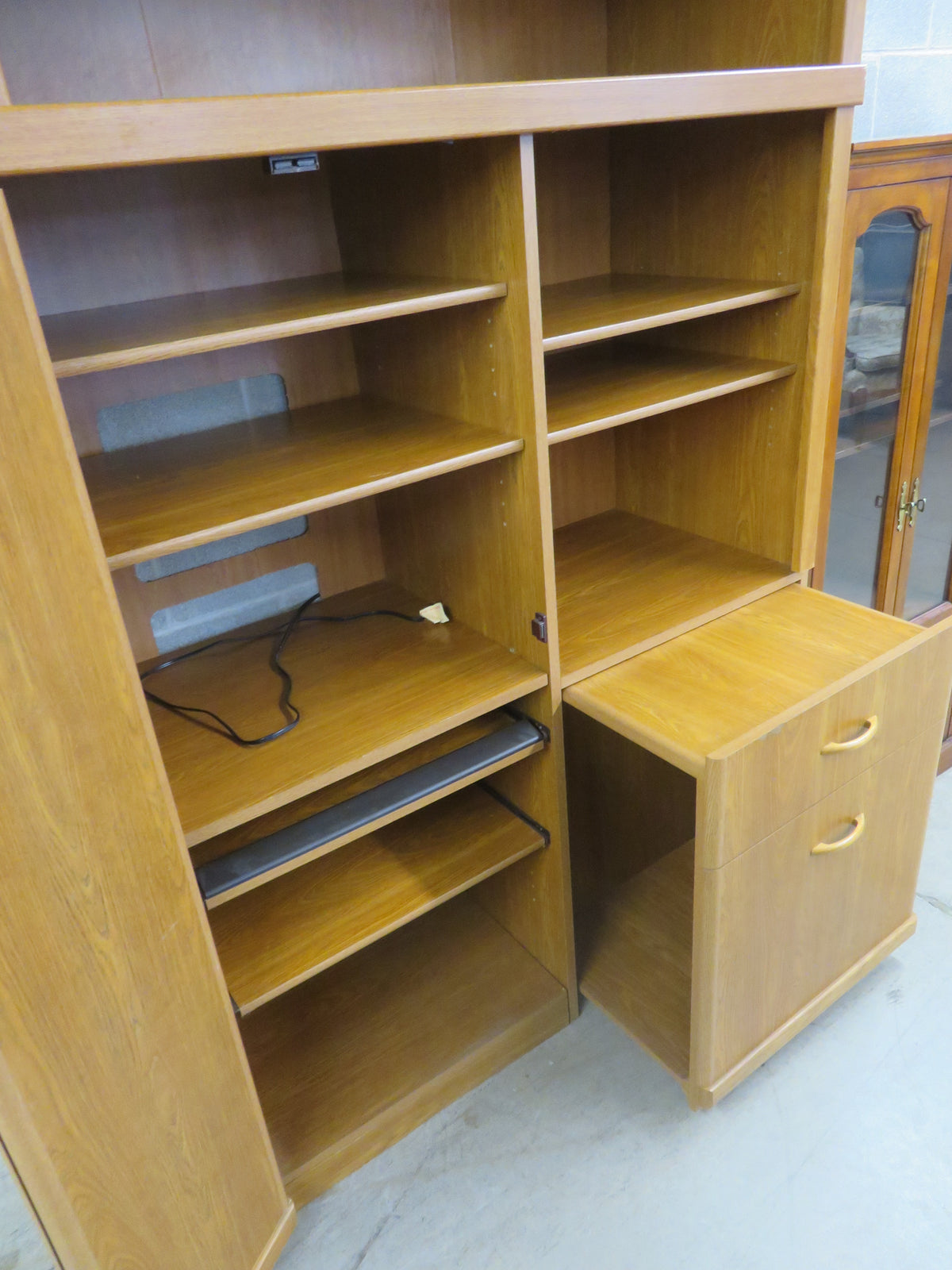 47"W Computer Centre