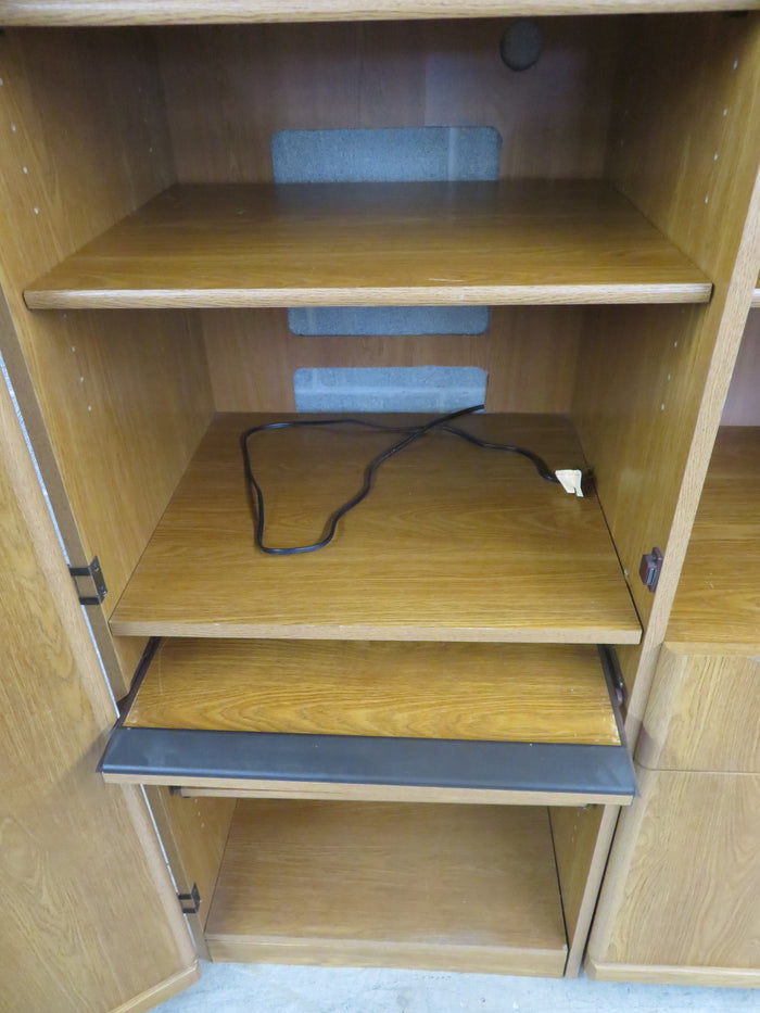 47"W Computer Centre