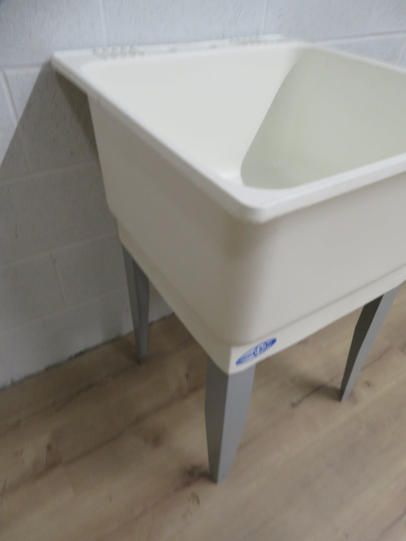 22.5"W Laundry Tub Sink
