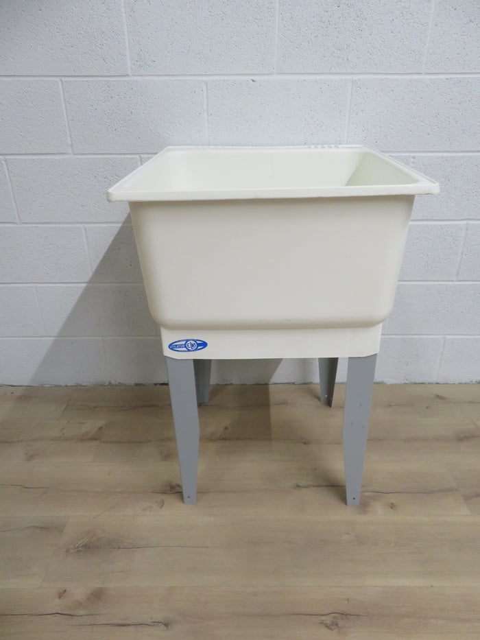 22.5"W Laundry Tub Sink
