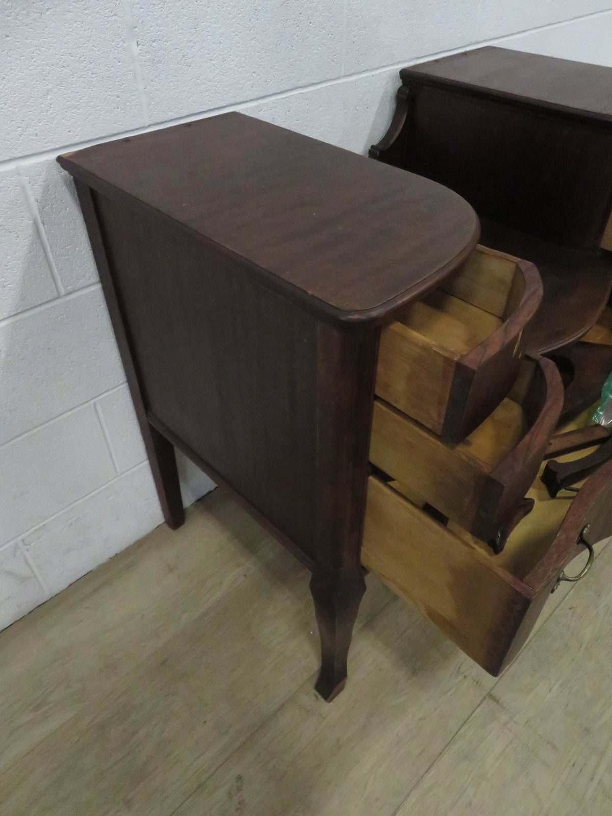 Vintage 5-Drawer Bedroom Vanity Desk - No Mirror