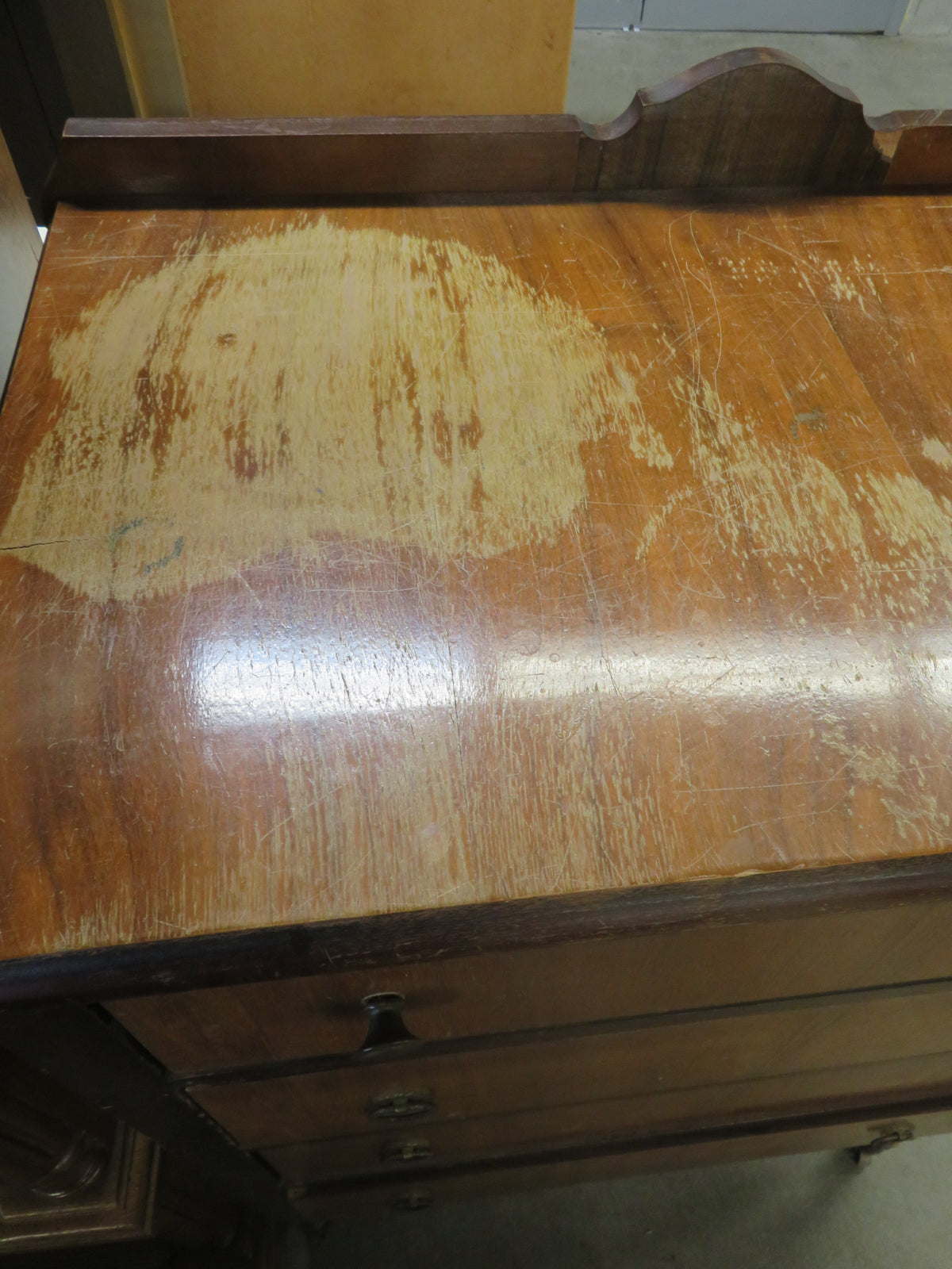 30.5"W Vintage 4-Drawer Dresser in Wood
