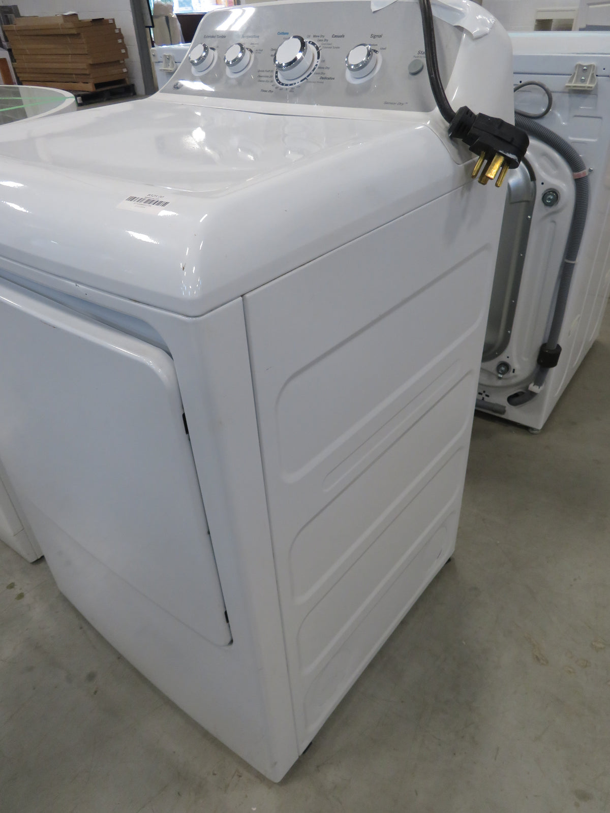 27"W Electric Front Load Dryer in White