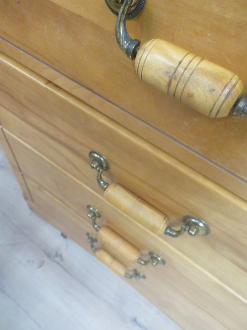 31"W  4-Drawer Dresser in Wood