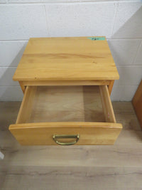 18" W Side Table